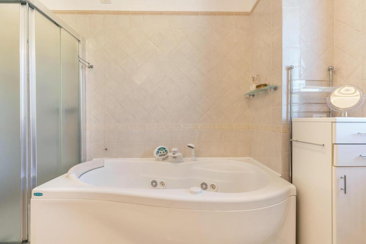 Casa Zanoni Apartment Arco Bagian luar foto